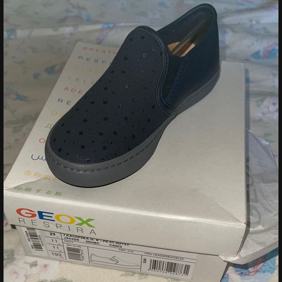 Shoes - Picture 2 of 2